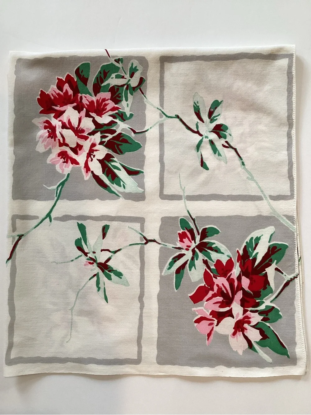 Vintage Floral Red & Green Table Square